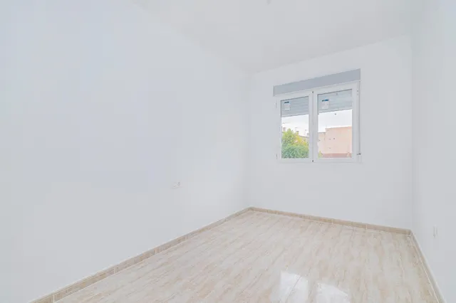 Moderno Adosado en Lachar, Ideal para Familias — 14