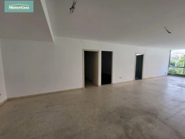 LOCAL COMERCIAL EN VENTA  CENTRICO  . JEREZ DE LA FRONTERA — 4