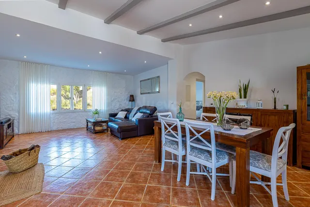 Un Oasis Sostenible y Contemporáneo a 5 Minutos de Llucmajor - foto 4