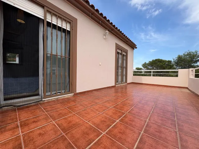 EXCELENTE CHALET EN PERFECTO ESTADO — 39
