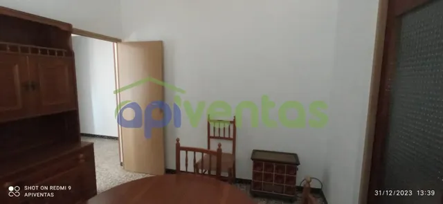 Casa con terreno y nave, LA ESCUCHA — 7