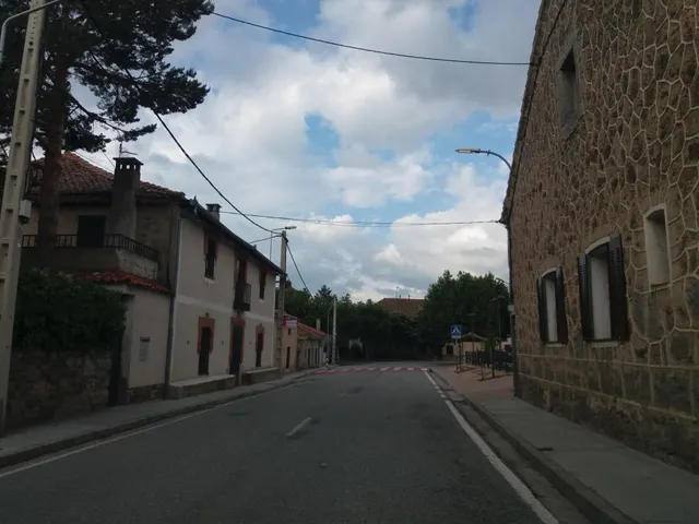 VENTA.-.PARCELA URBANA.-.ORTIGOSA DEL MONTE — 23