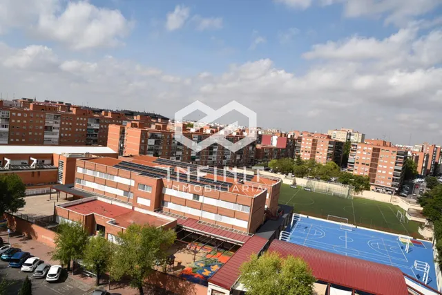 ¡LISTO PARA DISFRUTAR DESDE EL PRIMER DÍA! Pisazo de 3 dormitorios en Alcalá. — 30