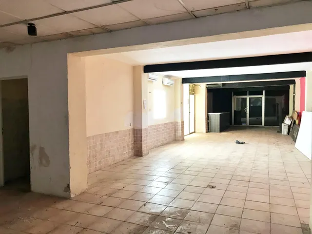 SE VENDEN DOS LOCALES  EN CALLE  CONCEPCION ARENA — 6