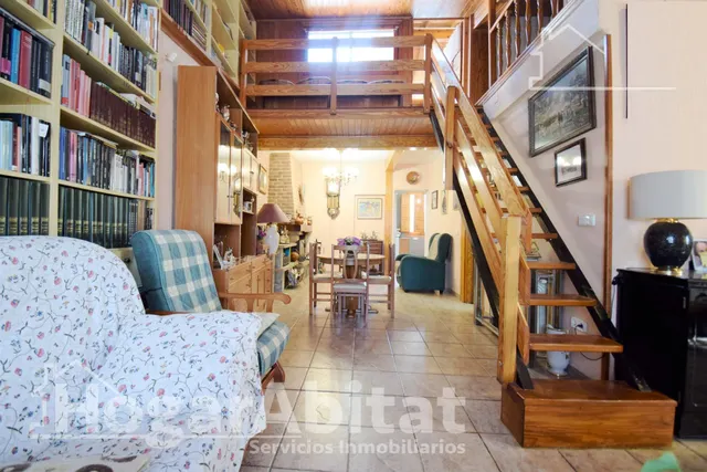 CHALET SEMINUEVO CON PISCINA, GARAJE, JARDIN Y TERRAZA — 12