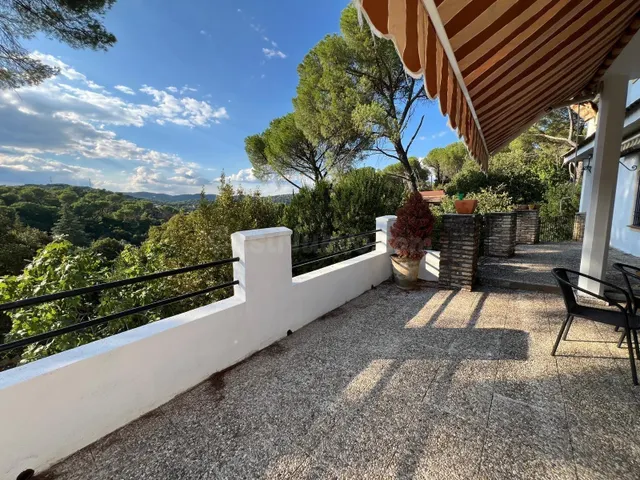 ¡¡ CHALET CON PISCINA EN TRASIERRAS!! - foto 4
