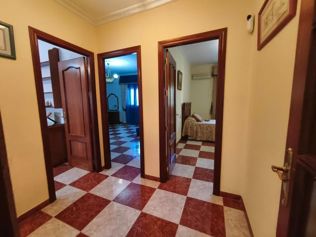 VIVIENDA UNIFAMILIAR CON COCHERA EN PEDRO ABAD! — 19