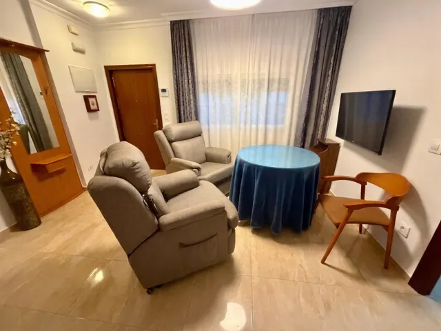 Piso bajo totalmente amueblado y adaptado en los Bermejales — 2