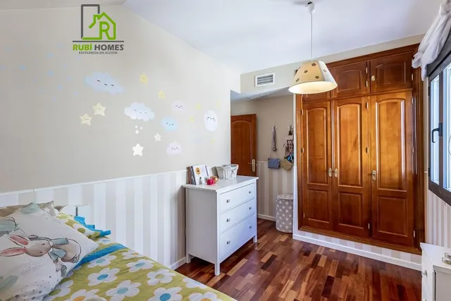 Chalet en Cañadas del Parque, Dilar — 35