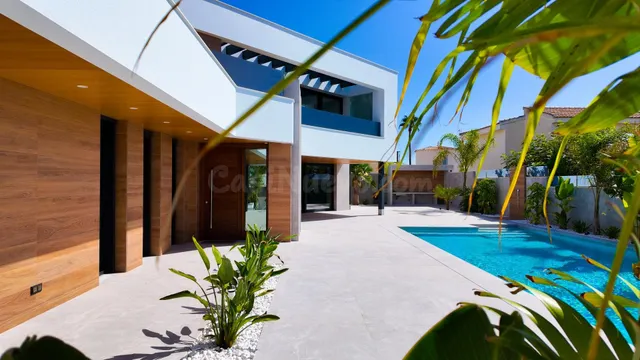 Villa 4 habitaciones 425m² en venta - Centro de la Ciudad Quesada — 2