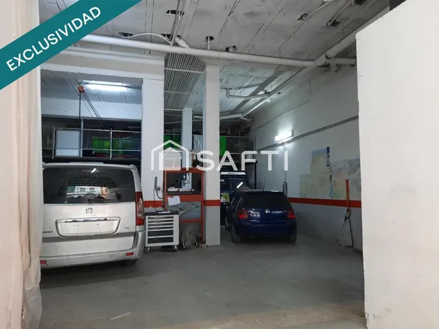 Presentamos un bajo comercial a pie de calle. — 18