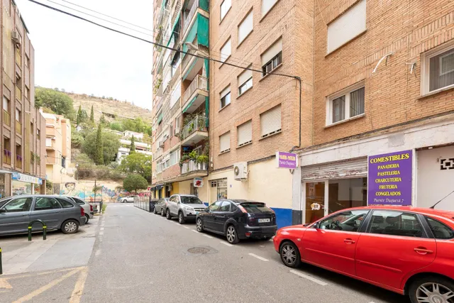LOCAL COMERCIAL EN EL CHARCÓN — 23