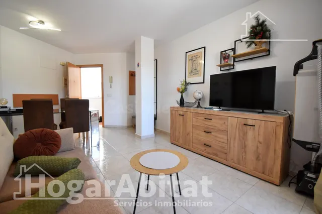 ¡OPORTUNIDAD! SEMINUEVO Y ACOGEDOR CON ASCENSOR Y TERRAZA - foto 4