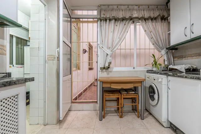 ¿Quieres vivir en el centro con todas las comodidades? — 24