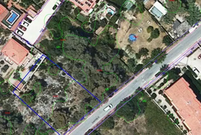 Terreno urbano en venta en Av. d´Olesa de Bonesvalls - foto 4