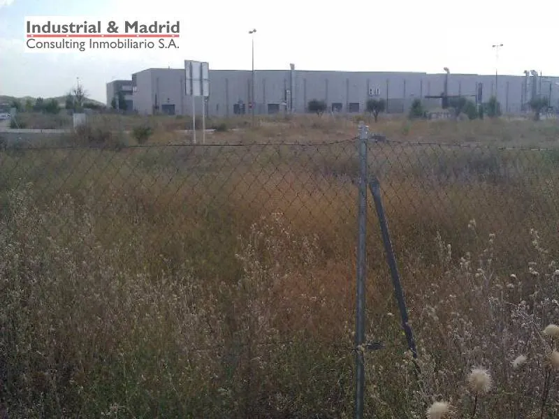 PARCELA INDUSTRIAL EN VENTA EN ARGANDA DEL REY