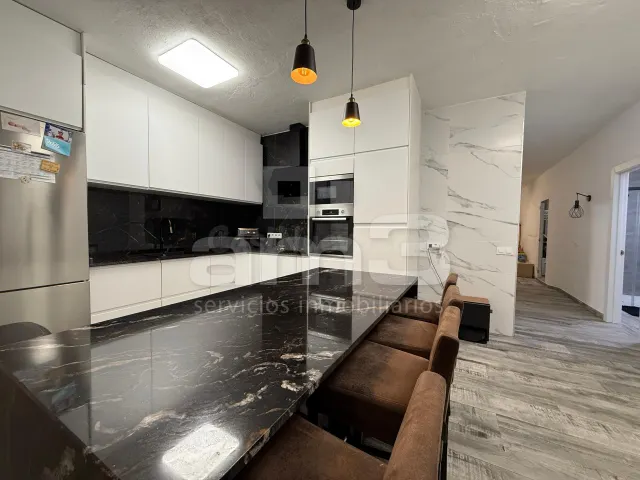 Gran chalet rural cerca del mar con 12.000 m2 de terreno en  - foto 2