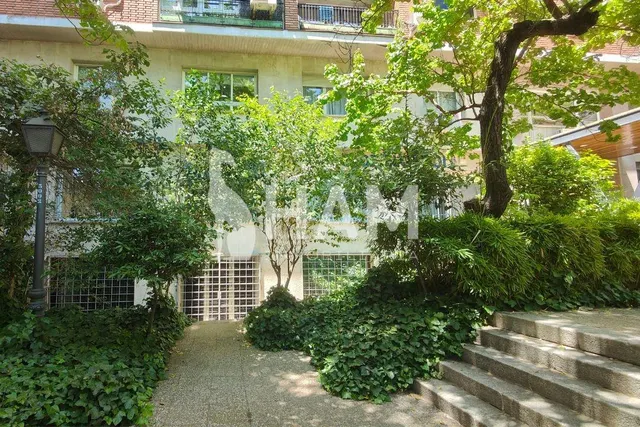 Local de 289 m2 en Padre Damián, Chamartín — 41
