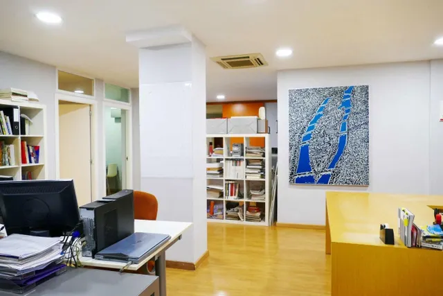 Oficina en venta junto a Blasco Ibáñez, una ubicación estrat - foto 2