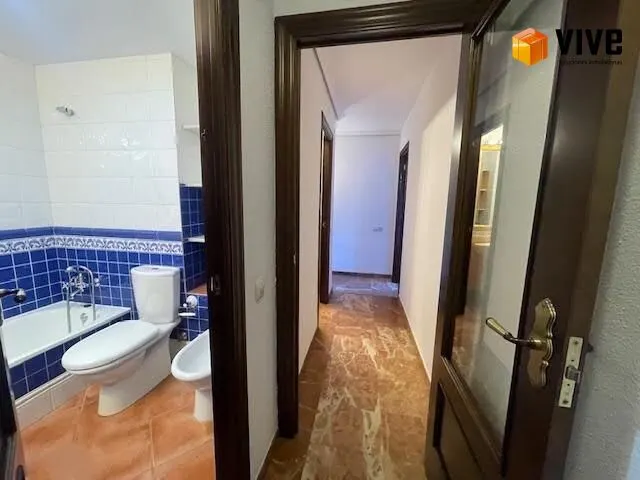 Alquiler de piso frente a plaza de armas, en Sevilla — 18