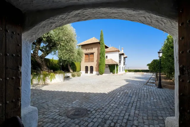 CASA DE LUJO EN LA ZUBIA — 2