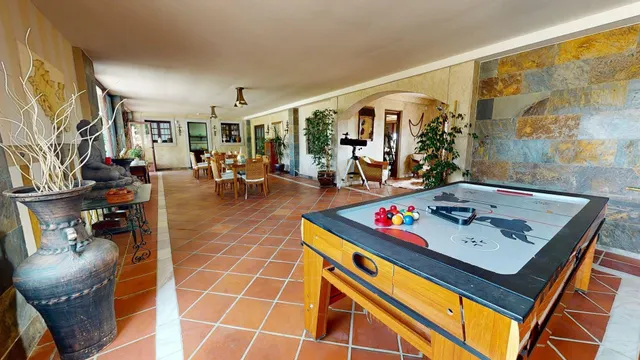 Chalet de lujo en Sansueña, Córdoba con 600 m2 construidos, parcela de 1.500 m2, piscina privada y amplios dormitorios — 22