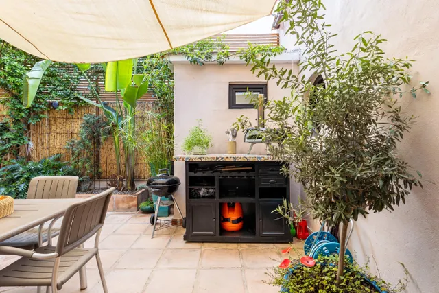Casa unifamiliar en venta  con piscina privada, 5 dormitorios y amplio patio en Málaga — 41