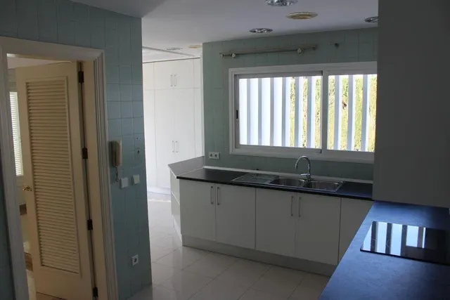 Chalet en Alquiler en Elche, zona Alzabares. — 23