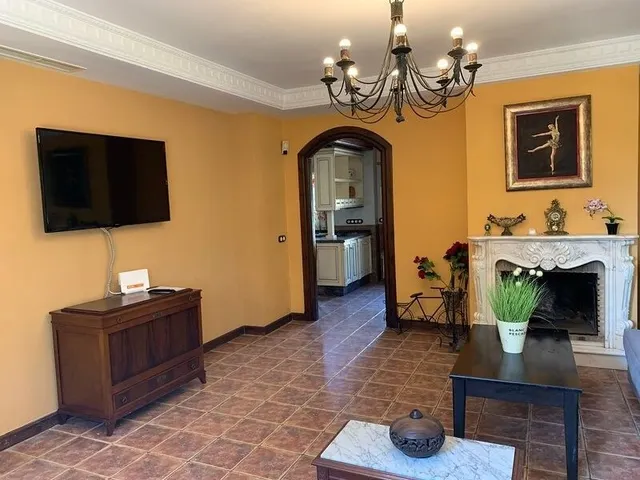 Villa 6 habitaciones 300m² en venta - Urbanizaciones — 9