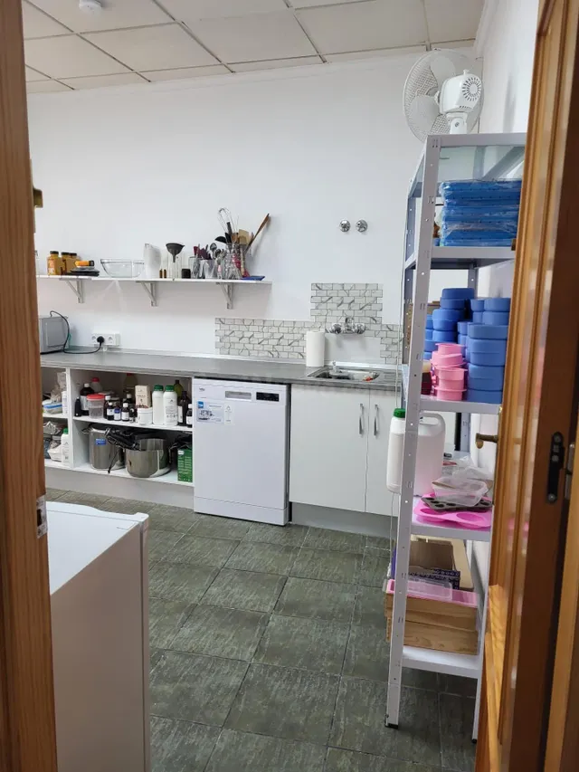 Amplio Local Comercial en San Miguel de Salinas por €125,000 - foto 4