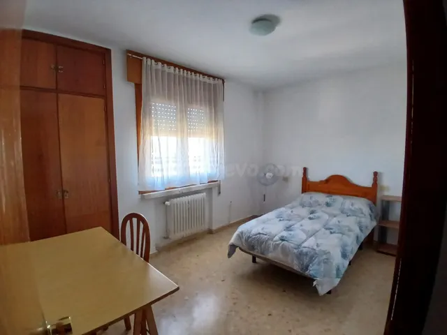 Piso de estudiantes