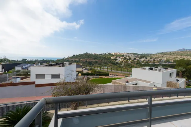ALQUILER ANUAL : Magnífico apartamento en alquiler anual en Torre Bellver — 34