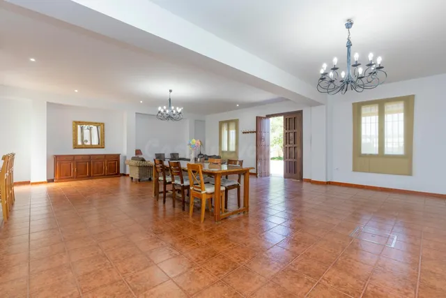 Espectacular chalet independiente en Nueva Jarilla (La Rinconada) — 37