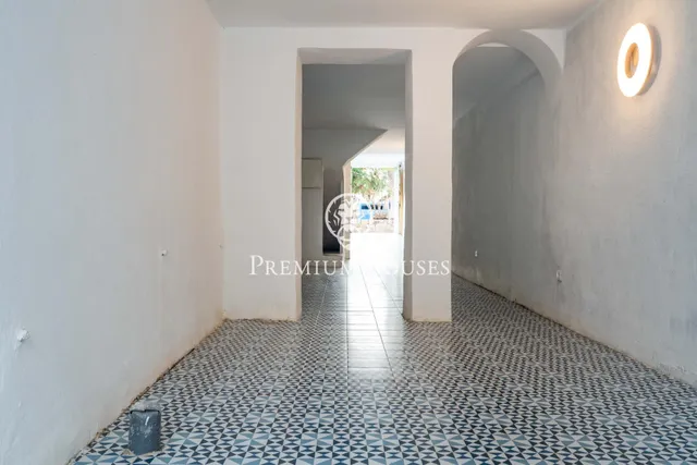 Local comercial en primera linea de mar en el centro — 15