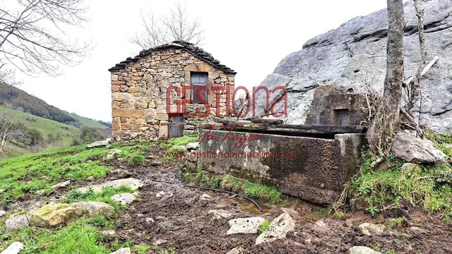 CABAÑA DE PIEDRA EN SOBA. VALDICCON — 7