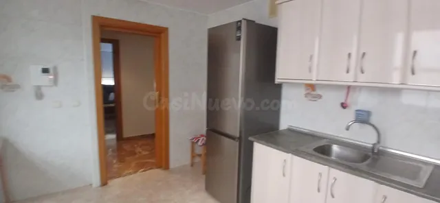 Amplia y luminosa vivienda, para familia o estudiantes — 5