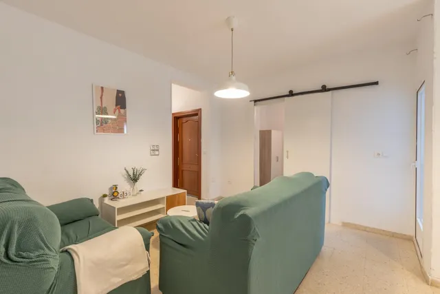 Piso ideal para inversión con alta rentabilidad junto a facultades de  Cartuja en Granada — 20
