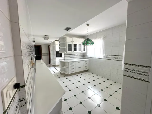 AMPLIO PISO DE 200 M2 EN ALQUILER – GRANADA — 15