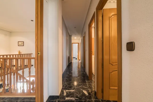 ESPECTACULAR CHALET EN ZONA CIUDAD JARDIN — 5