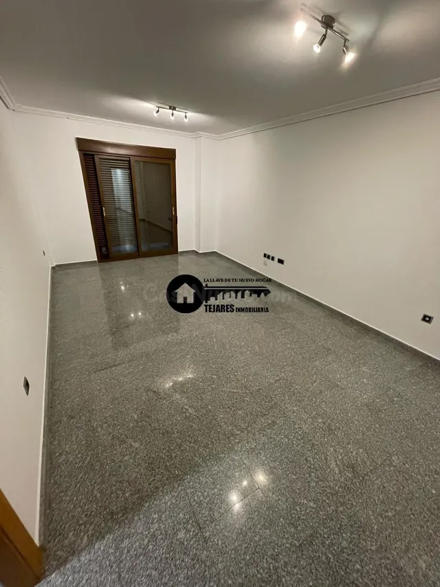 INMOBILIARIA TEJARES ALQUILA PISO ZONA CENTRO-TEJARES — 2