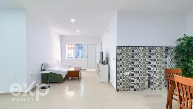 CASA EN ALGEMESI — 38