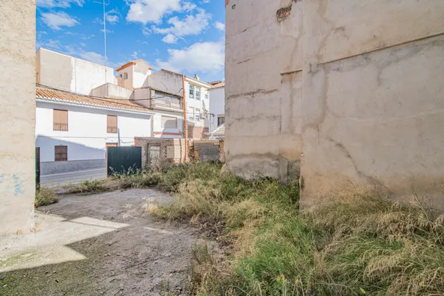 SOLAR EN PLENO CENTRO DE CAJAR — 11