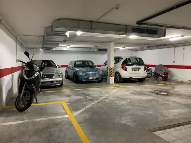Venta de Garaje en Sevilla - foto 2