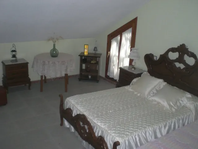 ESPECTACULAR CHALET CON PISCINA Y TERRENO — 9