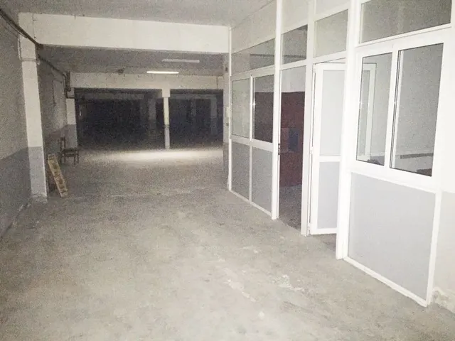 LOCAL COMERCIAL DE 400 M2 EN EL CENTRO DE SANT VICENS DELS HORTS — 17