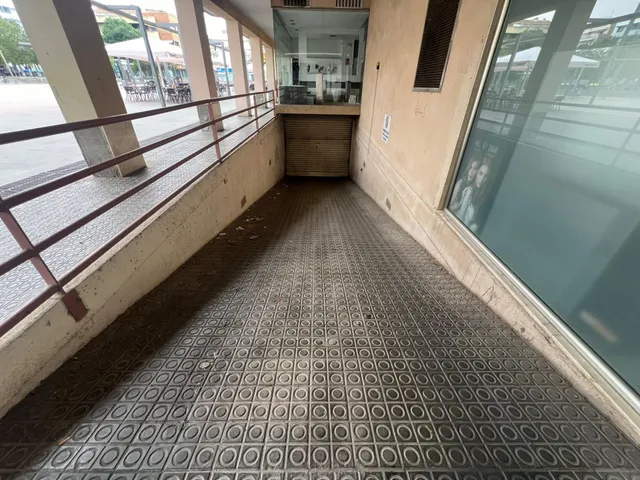 ¡¡ PLAZA DE PARKING EN EL CENTRO DE VILANOVA I LA GELTRÚ !! — 5