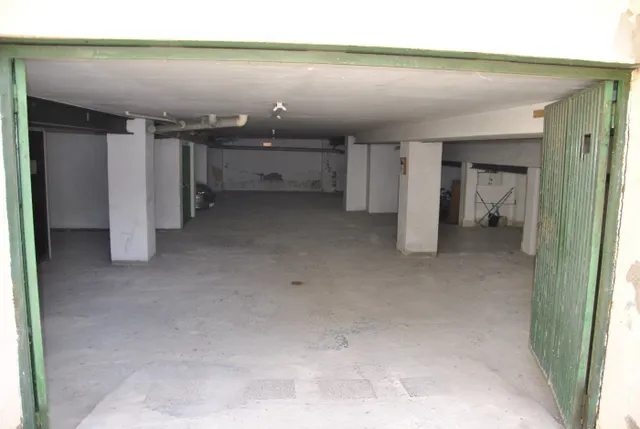 Se vende plaza de parking en Cunit pueblo a 5 min. andando de la playa. — 9