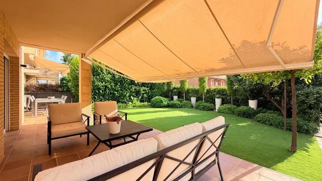 Gran casa seminueva individual centro Vilafortuny — 10