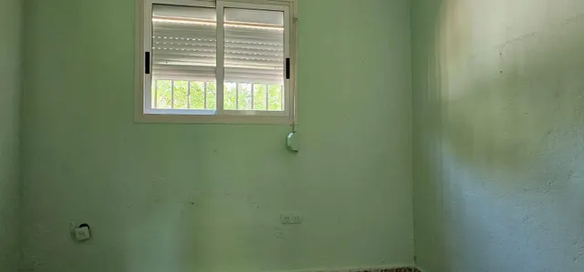 Casa a reformar con jardín y garaje en Urbanización Els Rosers — 16