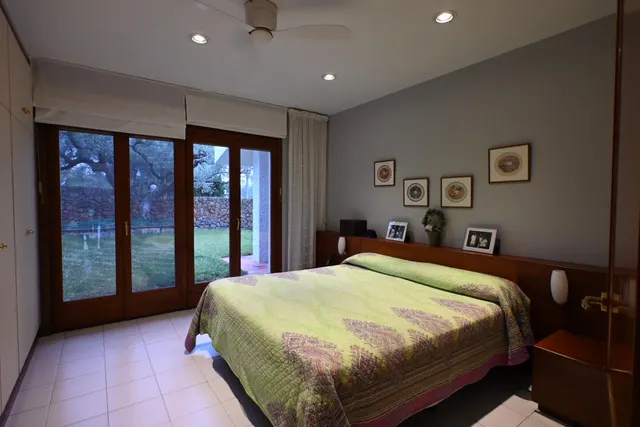 Chalet exclusivo en Tortosa con vistas a Els Ports, piscina y jardín privado — 17